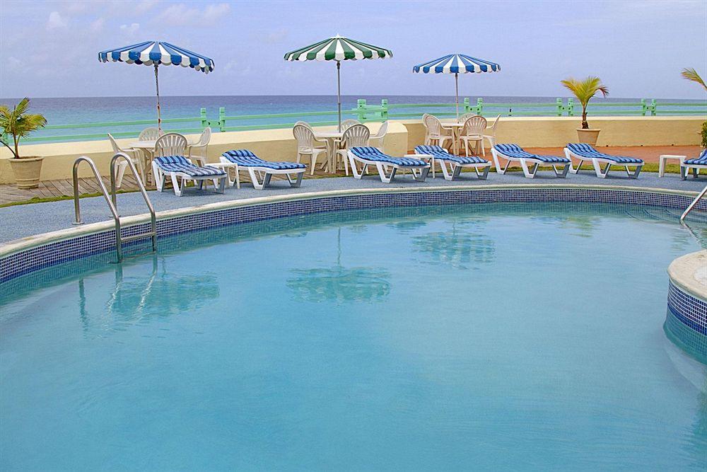 Blue Orchids Beach Hotel Bridgetown Eksteriør billede