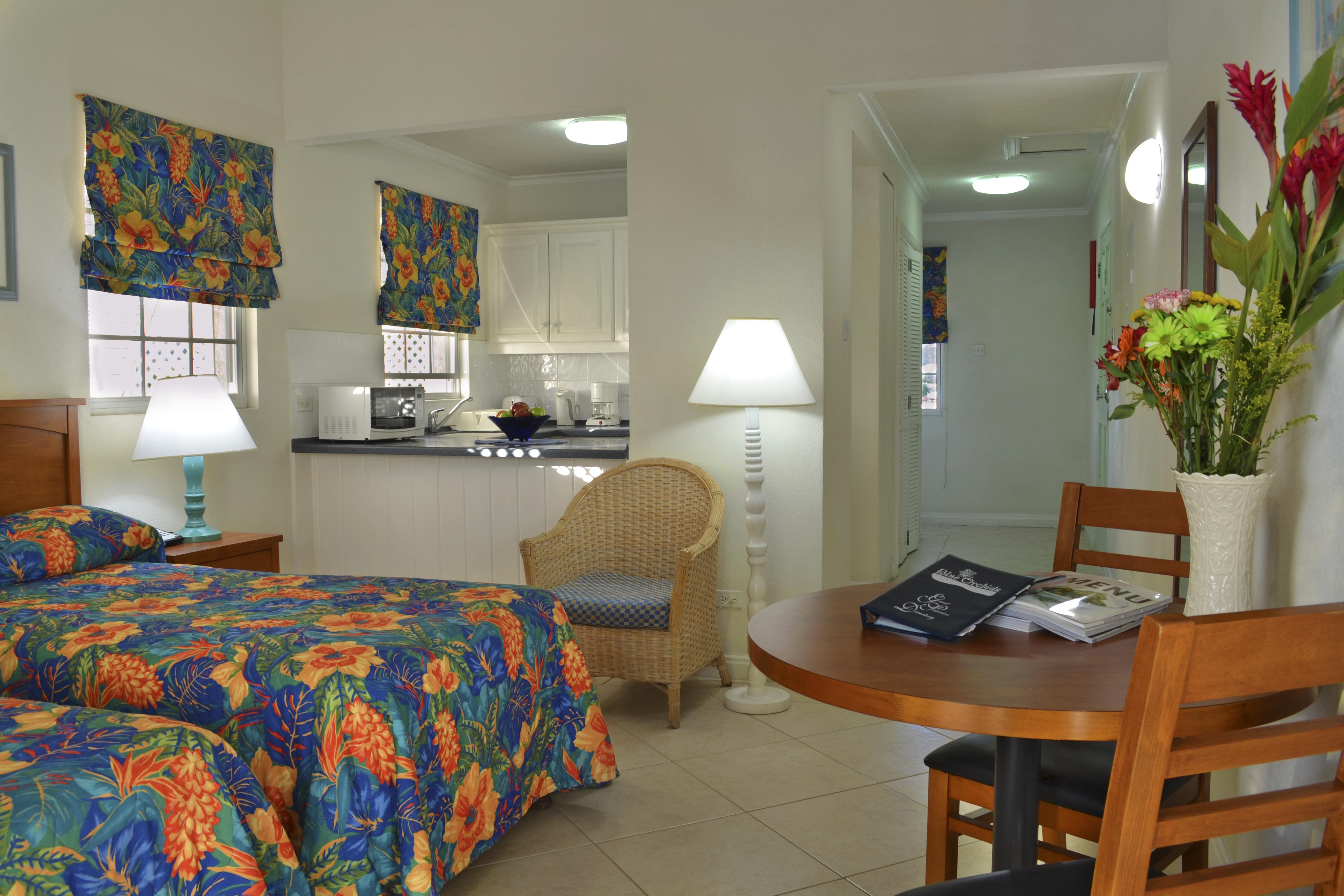 Blue Orchids Beach Hotel Bridgetown Eksteriør billede