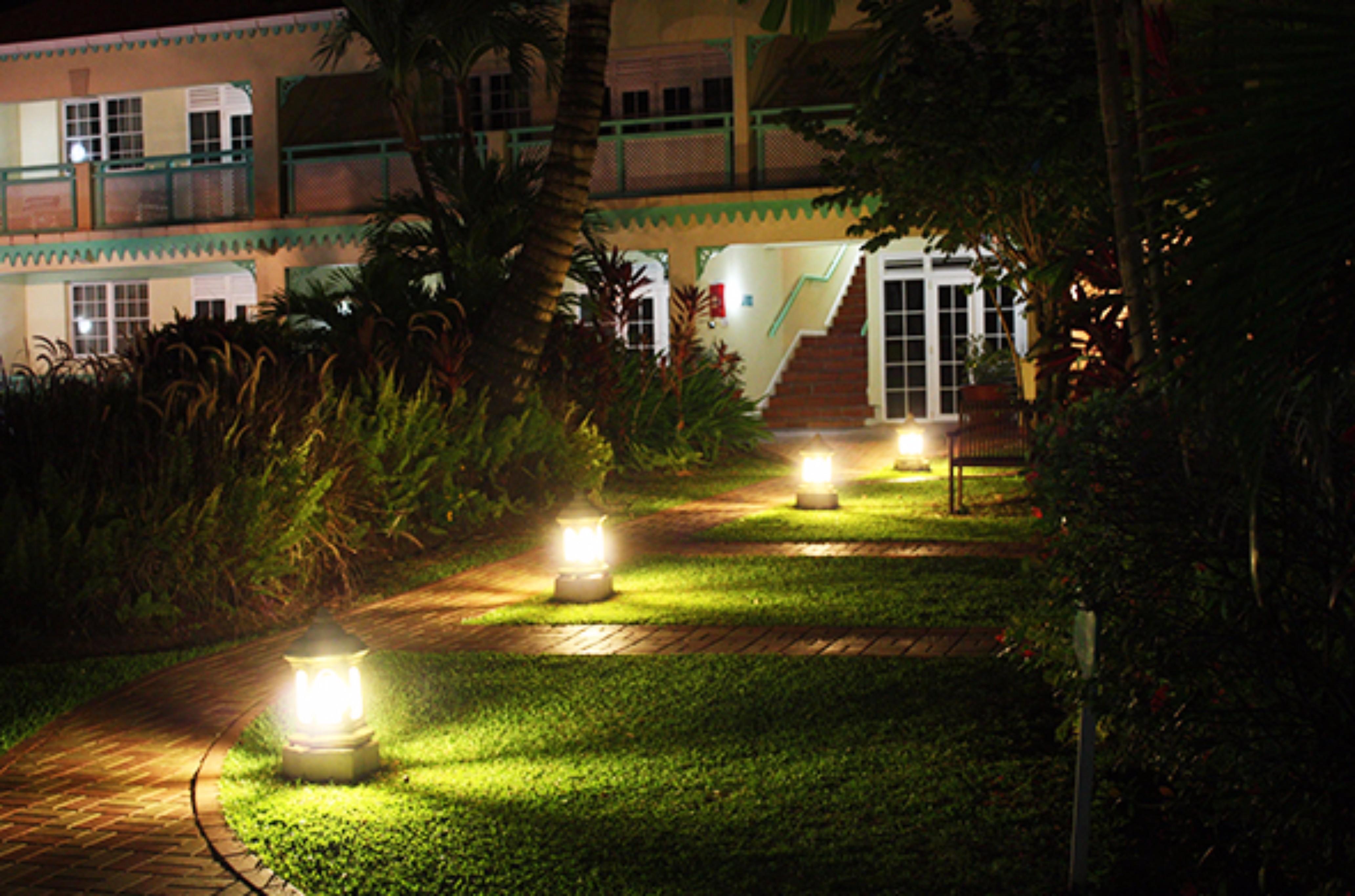 Blue Orchids Beach Hotel Bridgetown Eksteriør billede