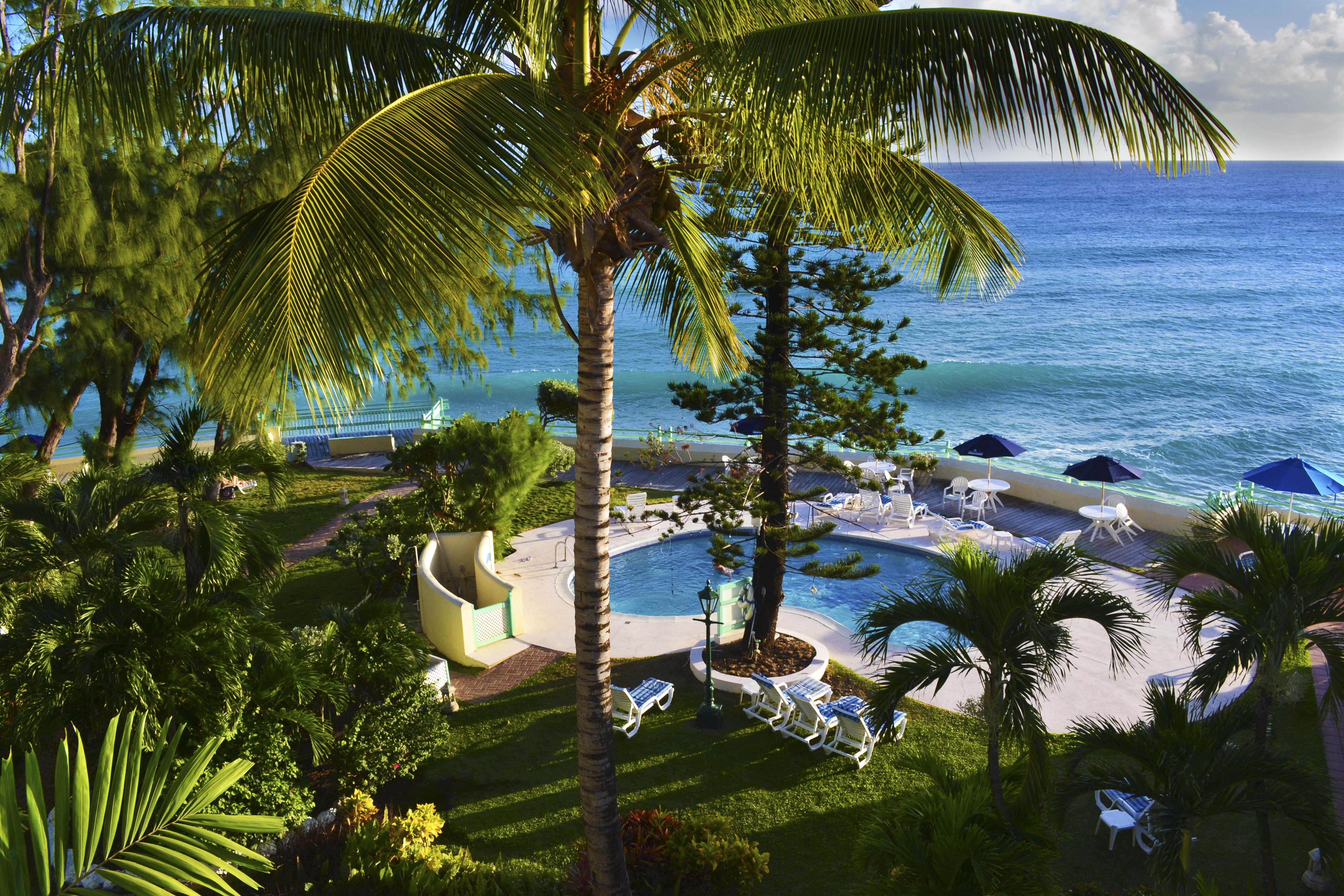 Blue Orchids Beach Hotel Bridgetown Eksteriør billede