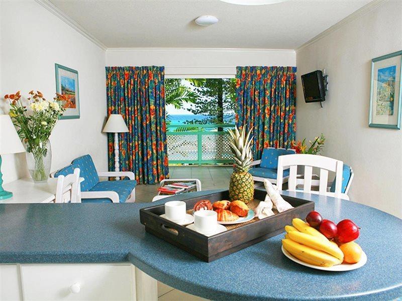 Blue Orchids Beach Hotel Bridgetown Eksteriør billede