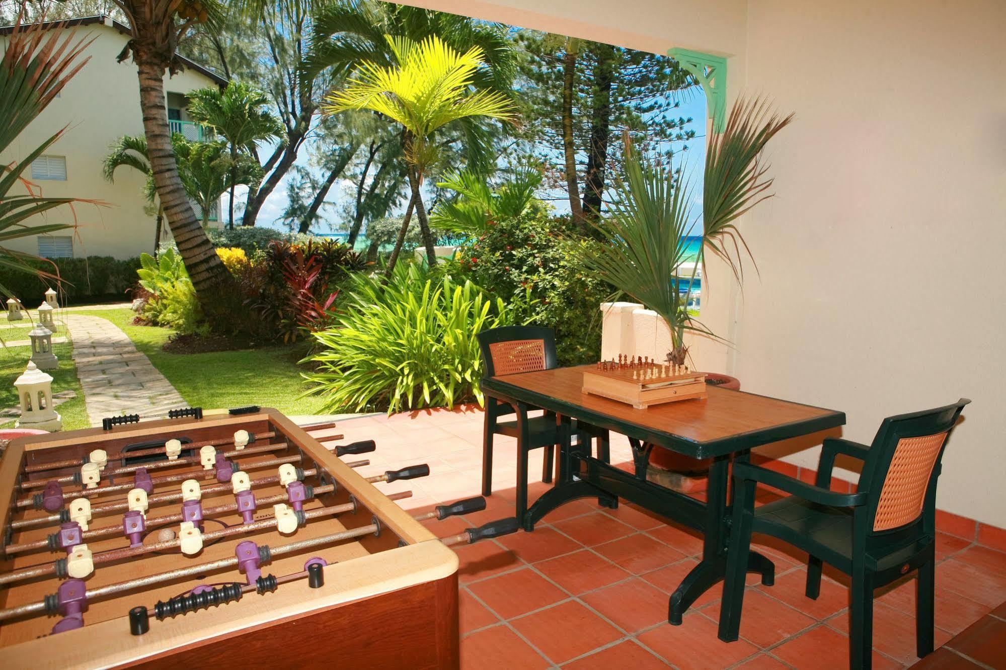 Blue Orchids Beach Hotel Bridgetown Eksteriør billede