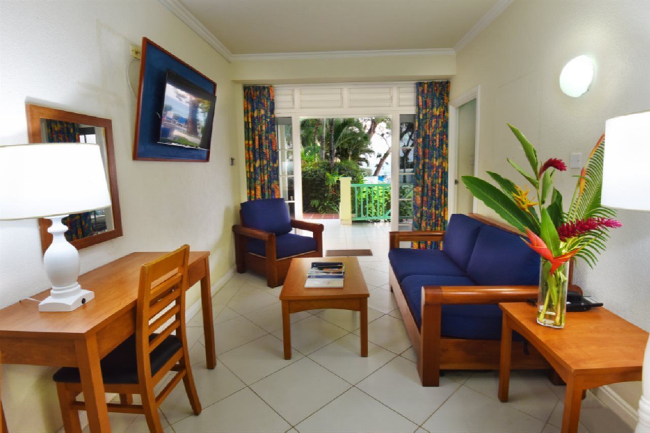 Blue Orchids Beach Hotel Bridgetown Eksteriør billede